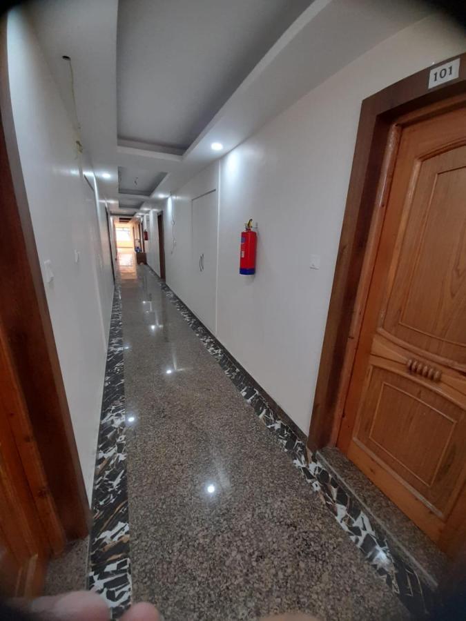 Hotel Zoon Dabb Srinagar Airport Kashmir Extérieur photo