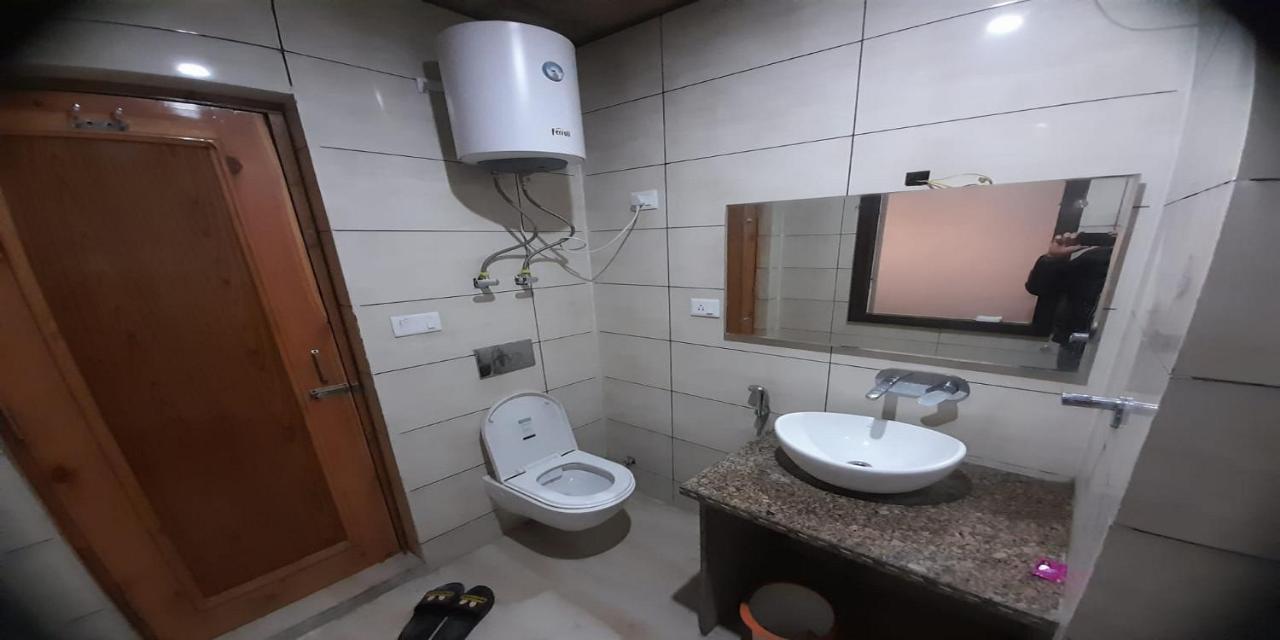 Hotel Zoon Dabb Srinagar Airport Kashmir Extérieur photo