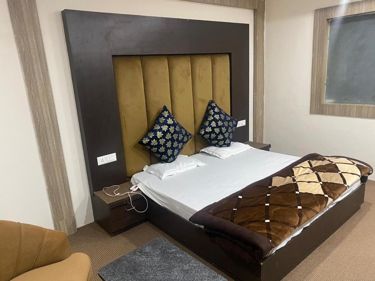 Hotel Zoon Dabb Srinagar Airport Kashmir Extérieur photo