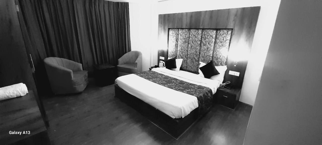 Hotel Zoon Dabb Srinagar Airport Kashmir Extérieur photo